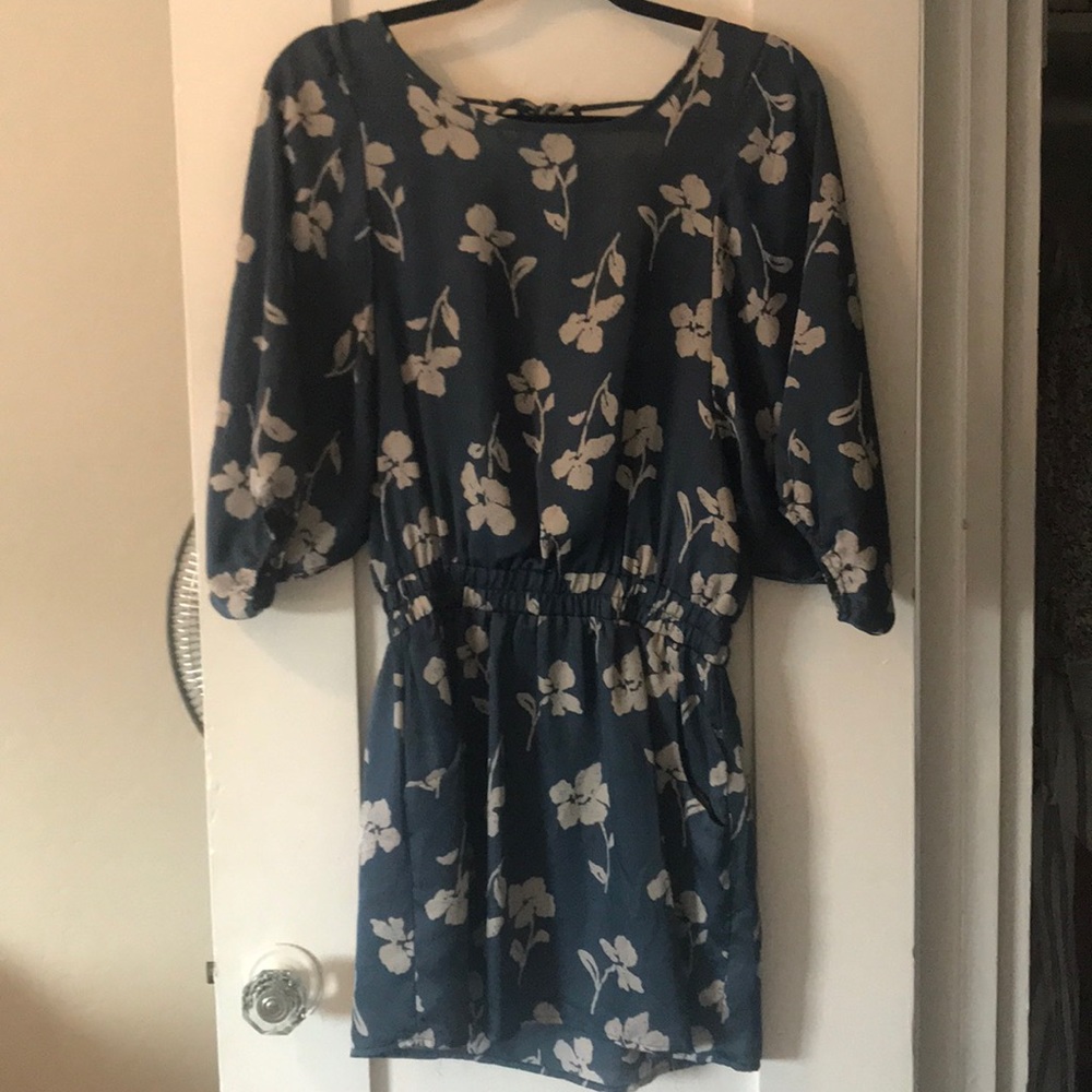 Boho chic floral dress!
